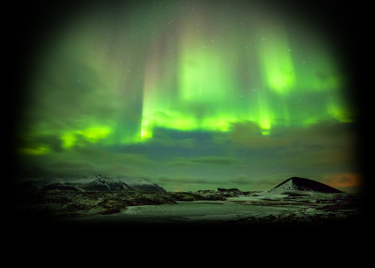 Zeitraffer Island Nordlichter - Lights In The Dark