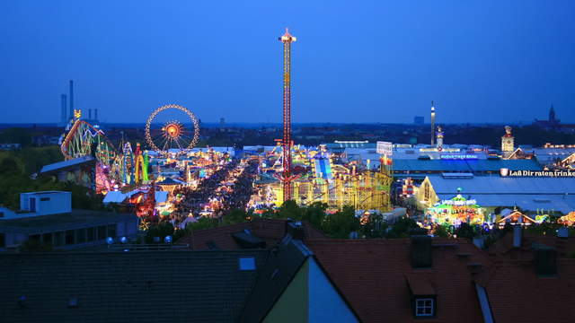 Oktoberfest Totale Tag-Nacht