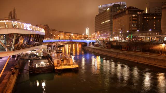 Donau Wien Zeitraffer 4K / Ultra HD