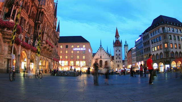 Marienplatz München Tag-Nacht