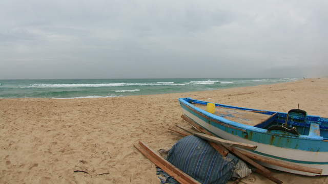 Boot am Strand - Loop