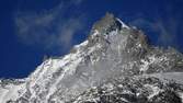 Zeitraffer - Eine Bergspitze in der Schweiz