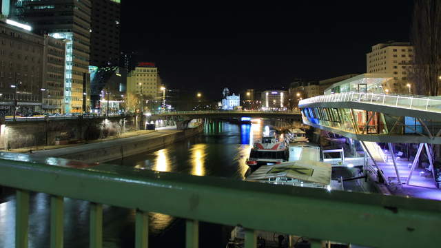 Sonnenaufgang Donaukanal Wien – Kamerafahrt