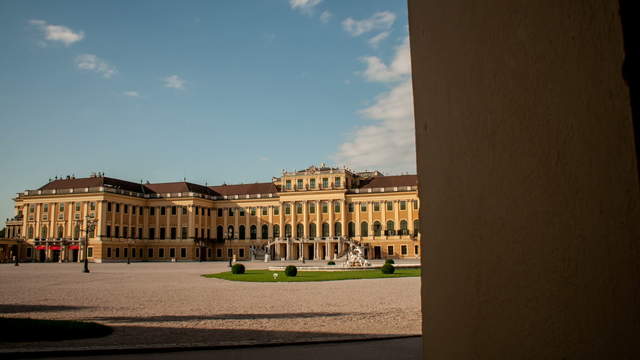 Schloss Schönbrunn Wien – Kamerafahrt