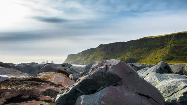 Island, Felsenküste bei Vík , 6K Slider Timelapse Shot