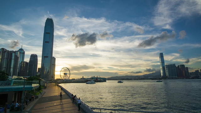 Sonnenuntergang im Tamar Park, Hong Kong, China 添馬公園日落