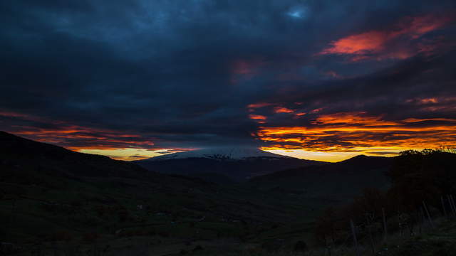 Sonnenaufgang Etna UHD Zeitraffer-Video