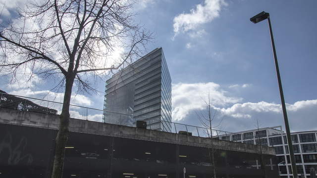 Düsseldorf Hyperlapse 4K - Stadttor Medienhafen