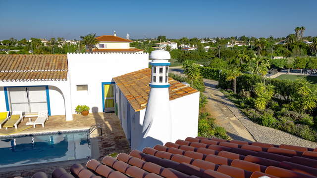 Portugal Hyperlapse Algarve Villa Carrica  Pool Schornstein