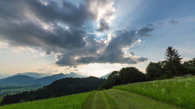 Inntal Sonne und Wolken