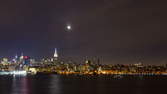 Zeitraffer - Mond über NYC