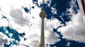Zeitraffer - Berlin Hyperlapse 4K - Berliner Fernsehturm Super zOOm Alexanderplatz