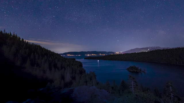 Sternenklare Nacht über Emerald Bay, Lake Tahoe