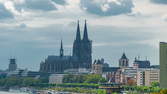 Zeitraffer - Köln Hyperlapse 6K - Kölner Dom Hyper Zoom Timelapse