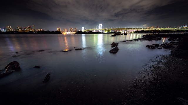 東京 Rainbow Bridge Ebbe