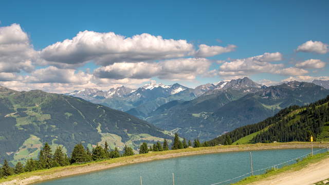 Speichersee Mizun mit Alpenblick