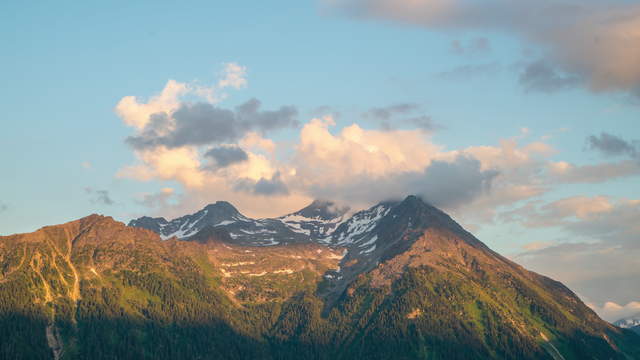 Bergspitze Abenddämmerung