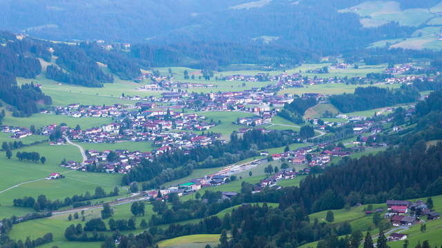 Zillertal Dorf Tag-Nacht