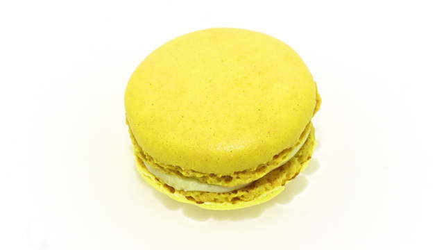 Gelber Macaron
